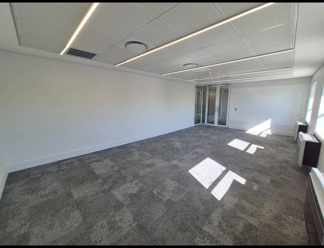 666M² OFFICE TO LET IN WOODMEAD